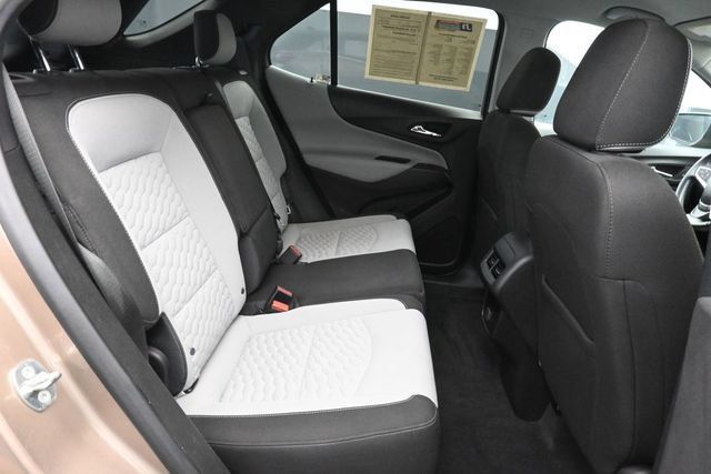 Used 2018 Chevrolet Equinox LT FWD image 29