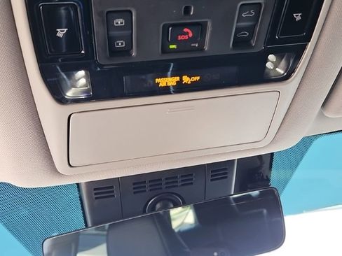 Used 2024 Toyota Grand Highlander AWD image 26