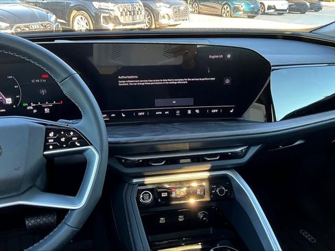 New 2025 Audi Q5 Premium image 6