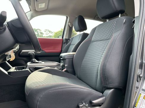 Used 2023 Toyota Tacoma SR5 w/ SR5 Appearance Package RWD image 16