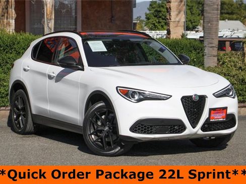 Used 2021 Alfa Romeo Stelvio Sprint w/ Nero Edizione image 2