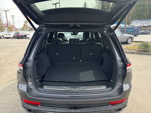 New 2025 Jeep Grand Cherokee Summit w/ Obsidian Package image 12