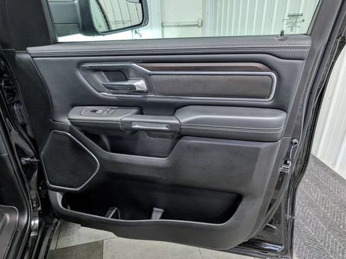 Used 2025 RAM 1500 Laramie AWD/4WD image 29