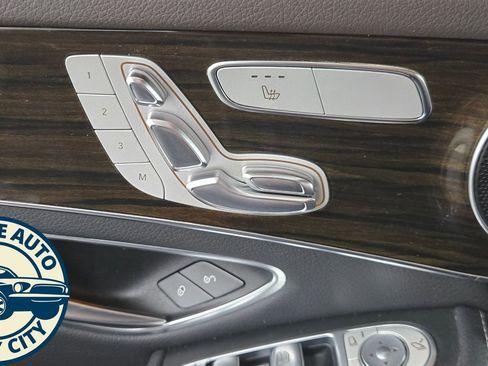 Used 2016 Mercedes-Benz GLC 300 4MATIC w/ Multimedia Package image 23