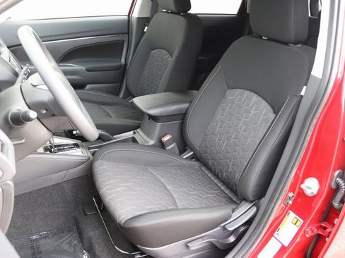 New 2025 Mitsubishi Outlander Sport ES image 4