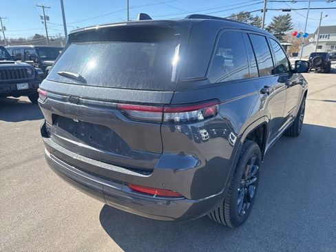 New 2026 Jeep Grand Cherokee Limited image 5