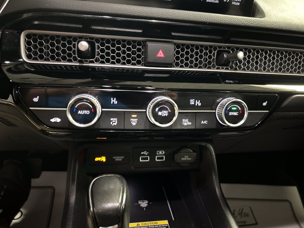 Used 2023 Honda Civic Touring image 17