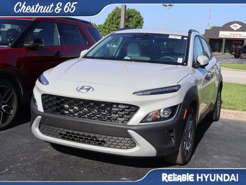 Used 2023 Hyundai Kona SEL w/ Cargo Package AWD/4WD image 10