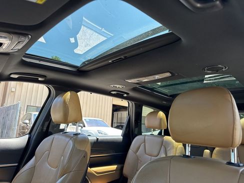 Used 2020 Kia Telluride SX w/ Towing Package AWD/4WD image 16