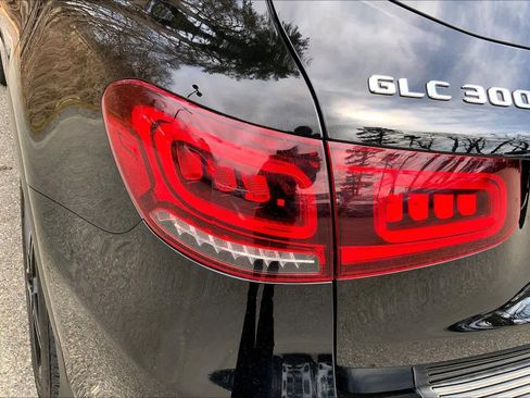 Used 2020 Mercedes-Benz GLC 300 4MATIC image 28