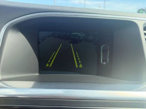 Used 2017 Volvo S60 T5 Inscription image 26