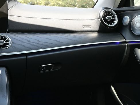 Used 2018 Mercedes-Benz E 400 Coupe image 9