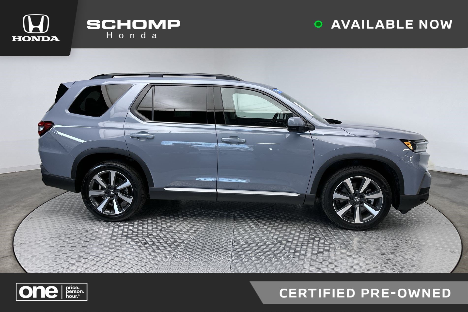 Certified 2025 Honda Pilot Touring image 1