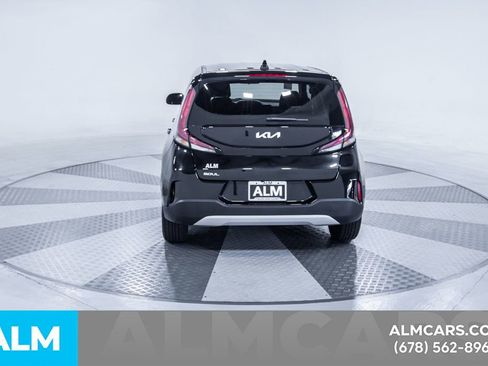 Used 2025 Kia Soul LX image 8