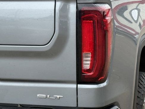 Used 2024 GMC Sierra 1500 SLT AWD/4WD image 6