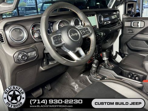 Used 2022 Jeep Wrangler Unlimited Rubicon w/ Trailer Tow Package AWD/4WD image 16
