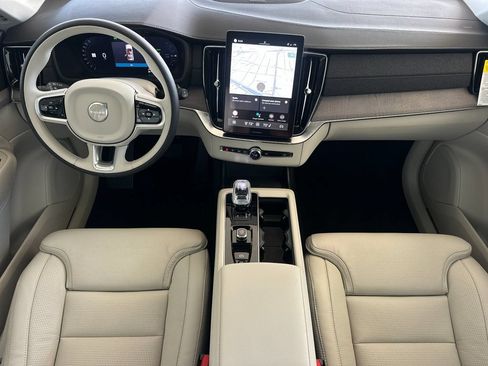 New 2026 Volvo XC90 T8 Ultra w/ Protection Package Premier AWD/4WD image 12