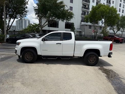 Used 2016 Chevrolet Colorado W/T w/ WT Convenience Package RWD image 4