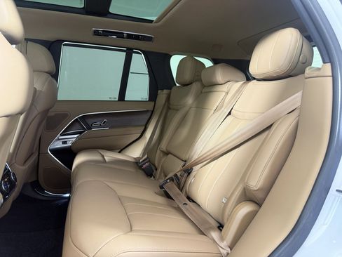 New 2025 Land Rover Range Rover SE image 26