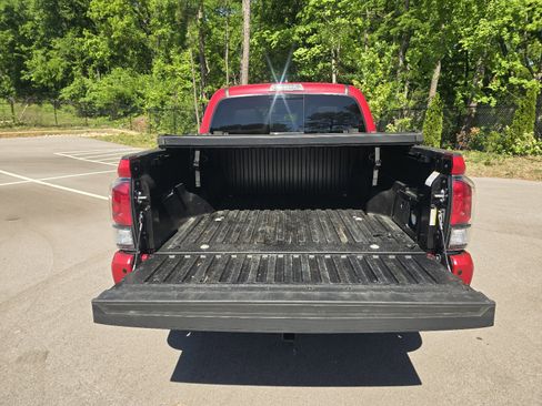 Used 2023 Toyota Tacoma Limited RWD image 12