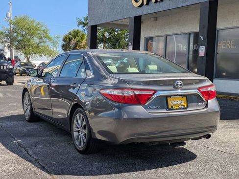 Used 2016 Toyota Camry XLE FWD image 7