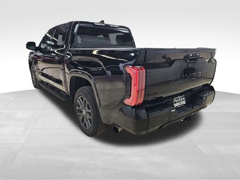 Used 2022 Toyota Tundra Platinum image 3