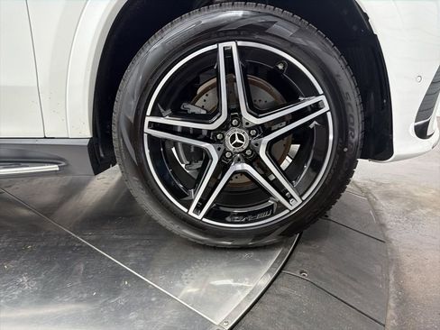 New 2026 Mercedes-Benz GLS 450 4MATIC image 9