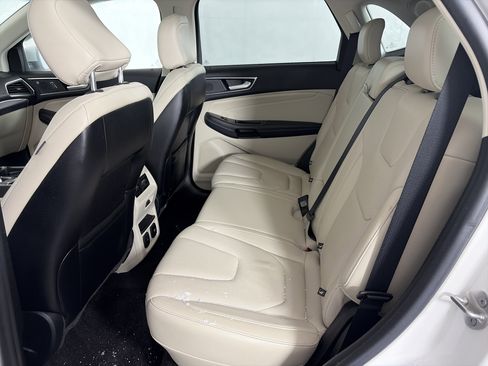 Used 2020 Ford Edge Titanium w/ Equipment Group 301A image 7