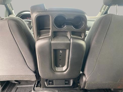 Used 2019 Chevrolet Silverado 1500 Custom Trail Boss w/ Custom Convenience Package image 22