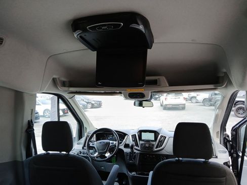 Used 2018 Ford Transit 350 XLT RWD image 13
