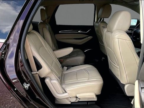 Certified 2018 Buick Enclave Essence w/ Trailering Package FWD image 20
