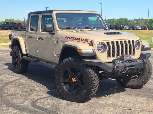 Used 2020 Jeep Gladiator Mojave AWD/4WD image 5