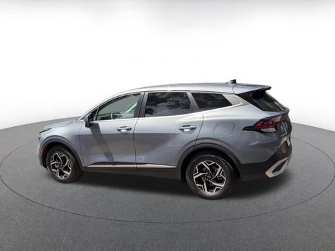 Used 2025 Kia Sportage LX FWD image 10