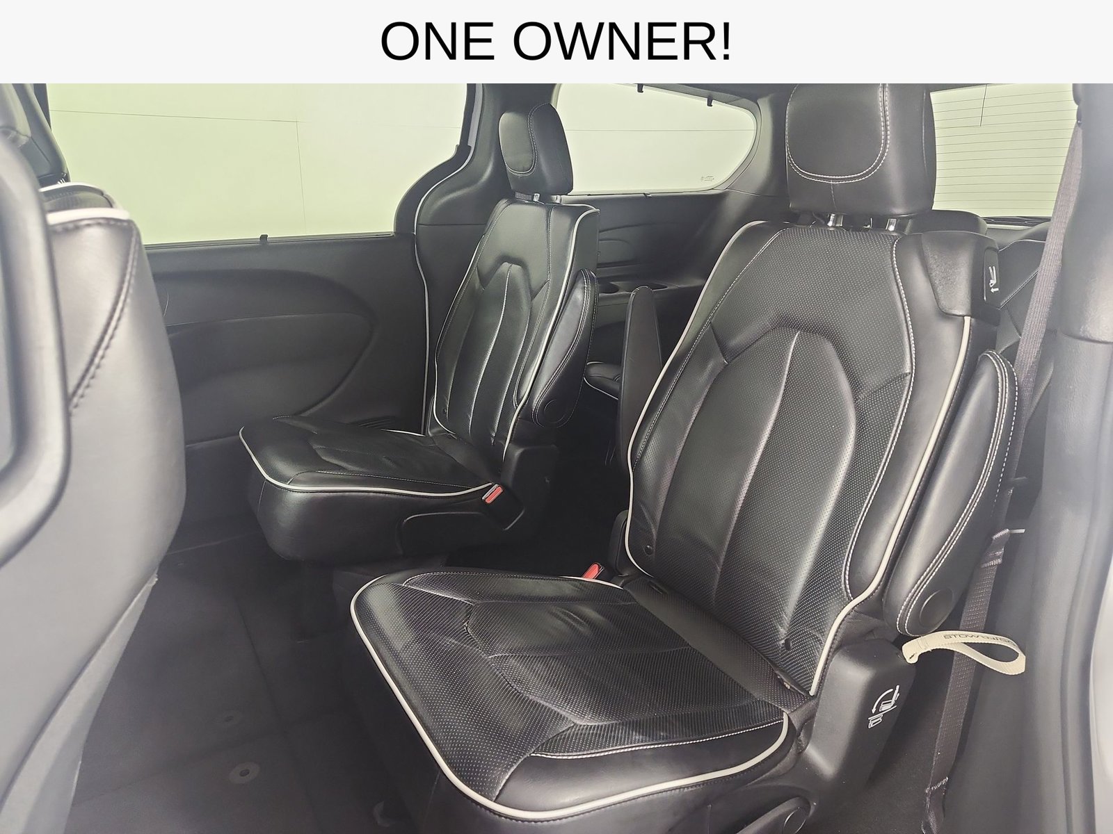 Used 2025 Chrysler Pacifica Limited FWD image 22