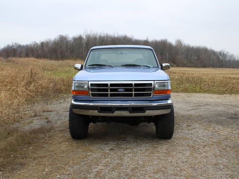 Used 1996 Ford Bronco Custom image 4