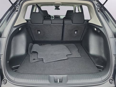 Certified 2023 Honda HR-V LX image 27