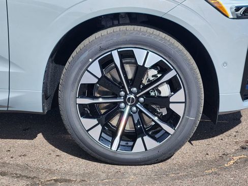 New 2026 Volvo XC60 T8 Plus w/ Protection Package Premier image 29