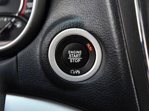 Used 2018 Dodge Journey SE w/ Blacktop Package FWD image 13