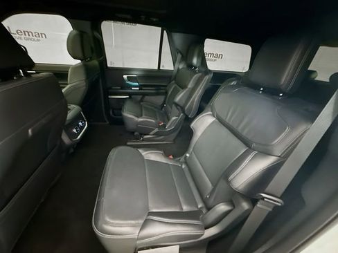 Used 2025 Ford Expedition Platinum w/ Stealth Appearance Package AWD/4WD image 26