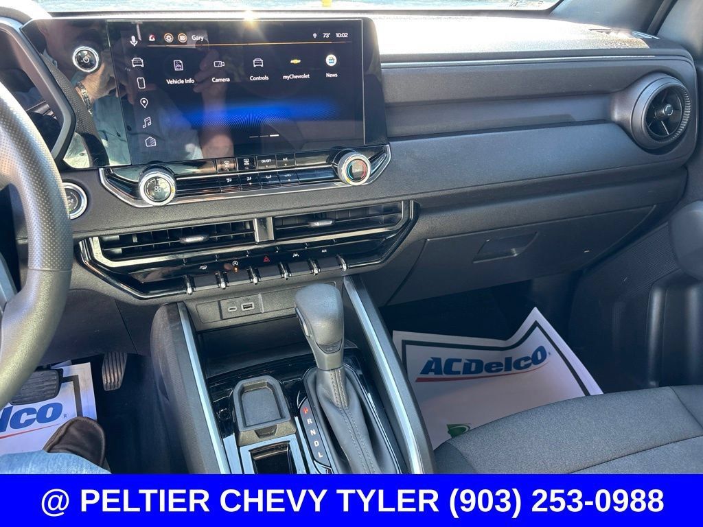 Used 2023 Chevrolet Colorado W/T w/ Technology Package RWD image 14