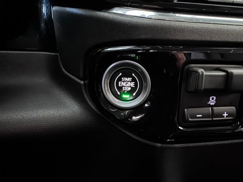 Used 2024 Chevrolet Silverado 2500 LTZ w/ LTZ Convenience Package image 22