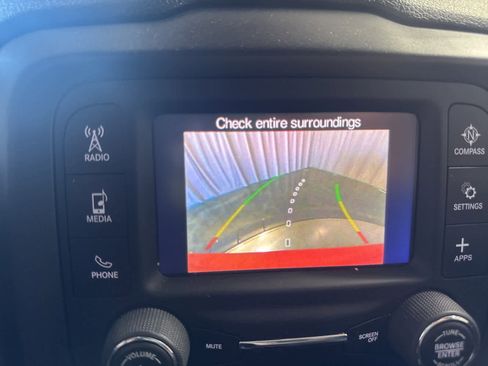 Used 2018 Jeep Renegade Sport w/ Power & Air Group image 29