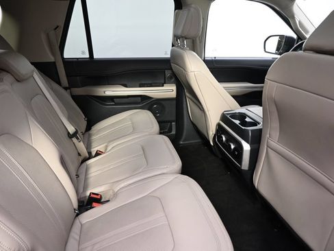 Used 2022 Ford Expedition Max Limited AWD/4WD image 18
