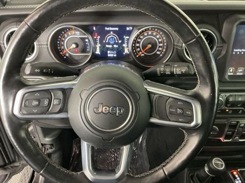 Used 2020 Jeep Wrangler Unlimited Sahara w/ Uconnect 4C Nav & Sound Group image 16