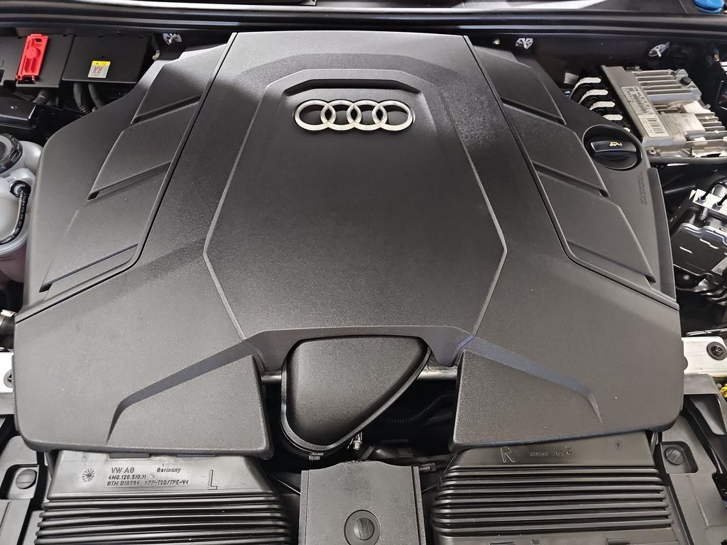 Used 2022 Audi Q7 3.0T Prestige w/ Prestige Package AWD/4WD image 32