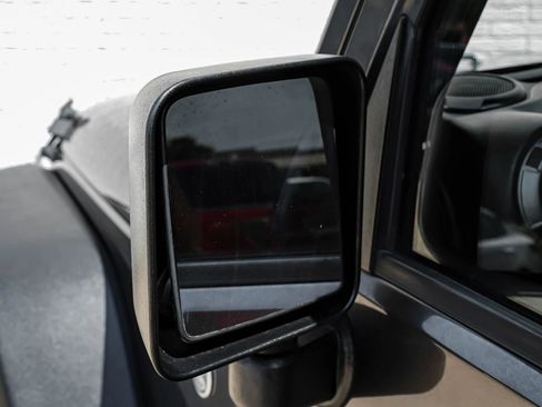 Used 2016 Jeep Wrangler Sport image 29