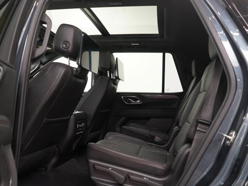 Used 2021 Chevrolet Tahoe RST w/ Luxury Package AWD/4WD image 21