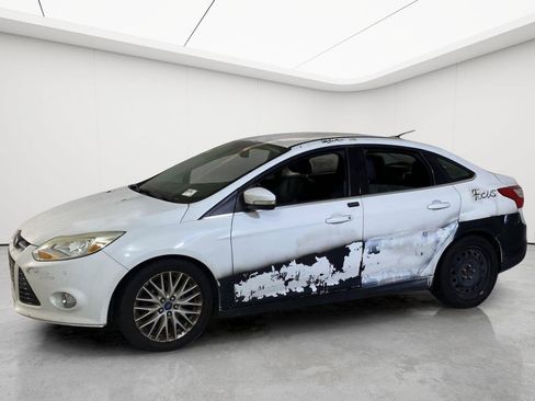 Used 2012 Ford Focus SEL FWD image 7