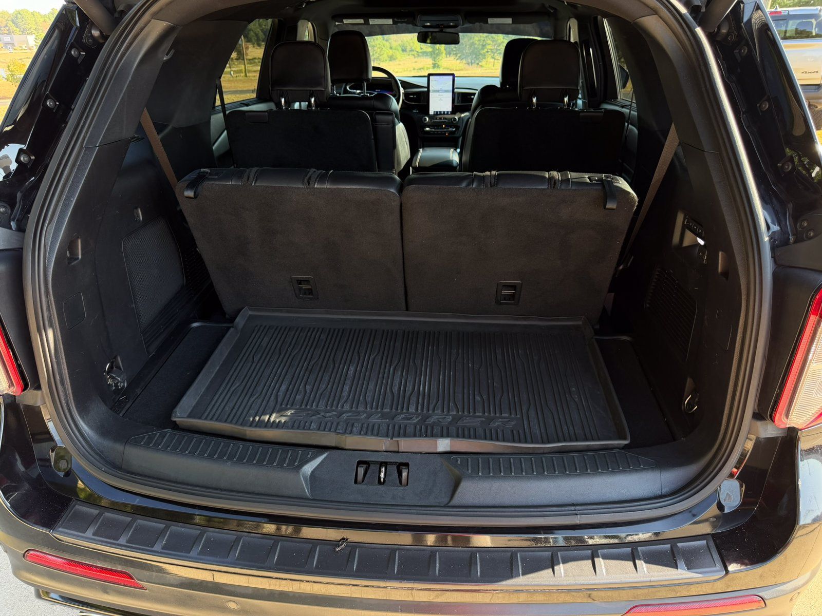 Used 2020 Ford Explorer ST w/ Premium Technology Package AWD/4WD image 34