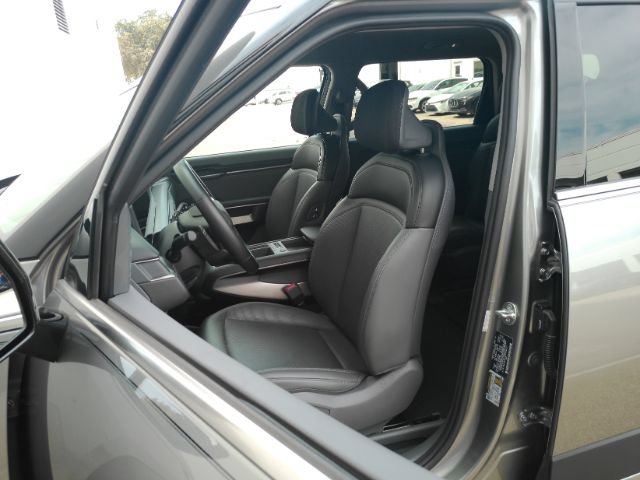 Used 2024 Kia EV9 Light Long Range RWD image 14